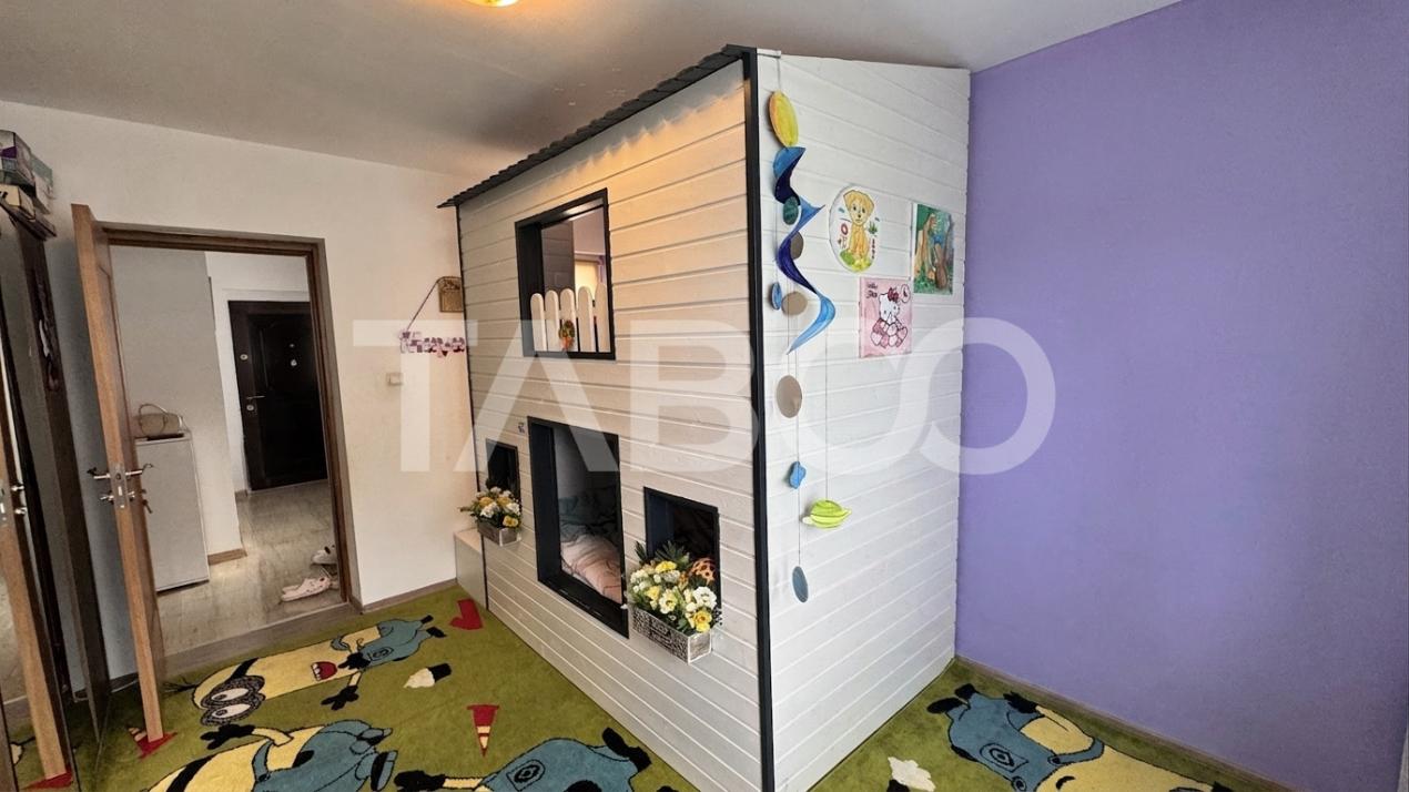 Apartament modern 3 camere 2 balcoane 60mpu Pictor BRANA SELIMBAR