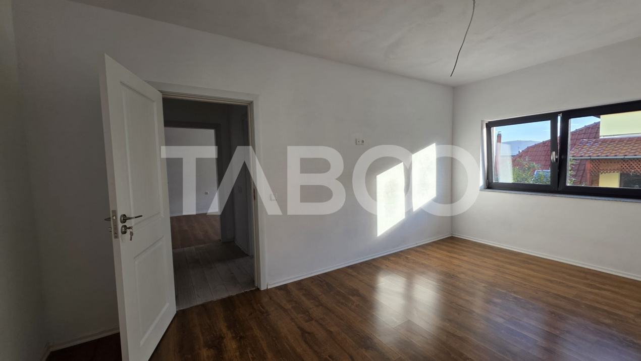 Apartament nou decomandat cu 3 camere de vanzare in Sebes