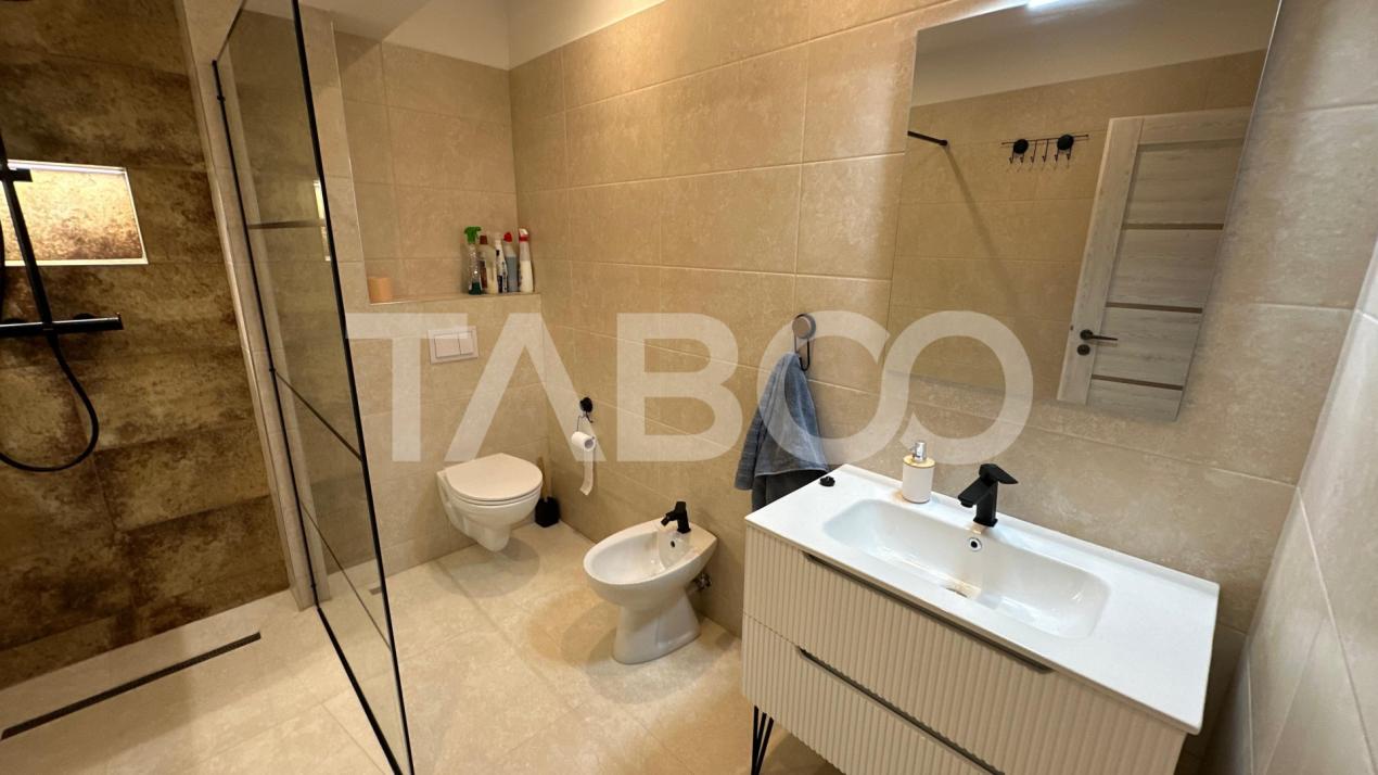 Apartament prima inchiriere 3 camere 72 mpu zona Strand Sibiu