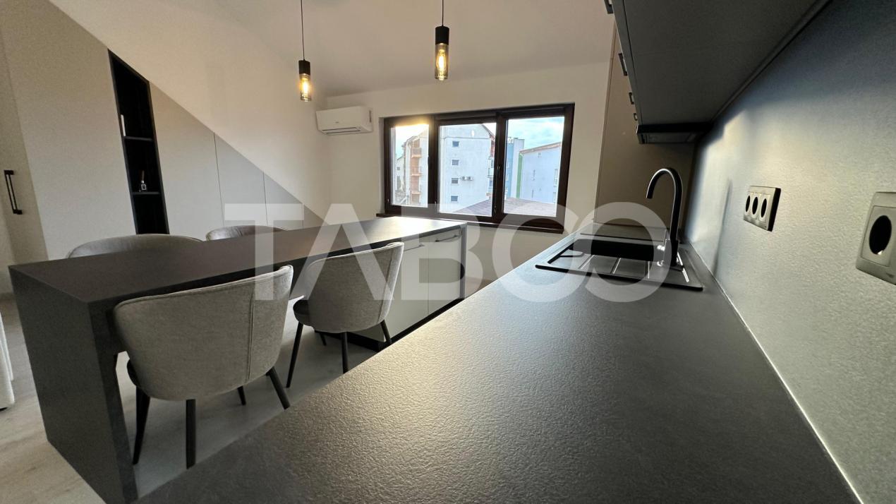 Apartament prima inchiriere 3 camere 72 mpu zona Strand Sibiu