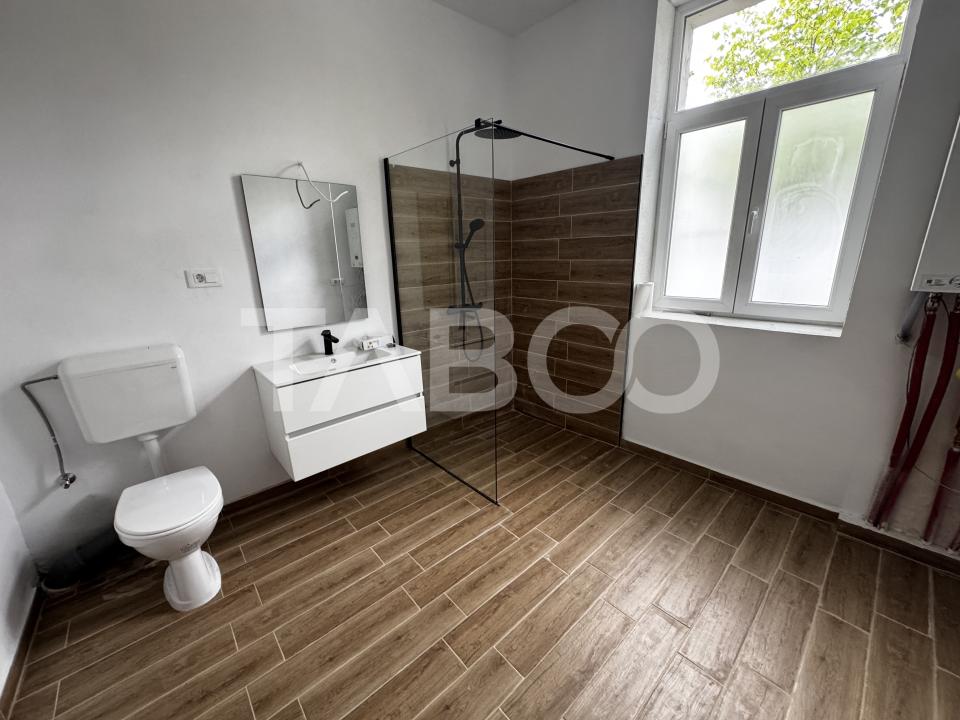Apartament renovat complet la casa 3 camere 60 mpu Piata Cluj Sibiu