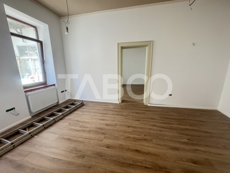Apartament  renovat cu 3 camere 65 mpu etaj 1 Centrul Istoric-Balcescu