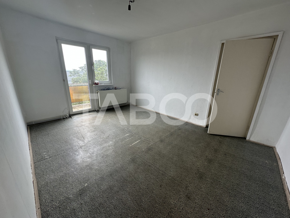 Apartament semidecomandat 2 camere 40 mpu cu priveliste spre Munte