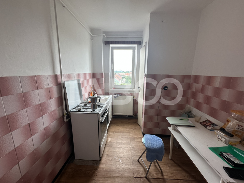 Apartament semidecomandat 2 camere 40 mpu cu priveliste spre Munte