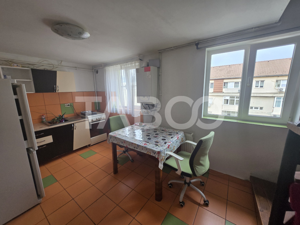 Apartament semidecomandat de vanzare 51mp zona Vasile Aaron Sibiu