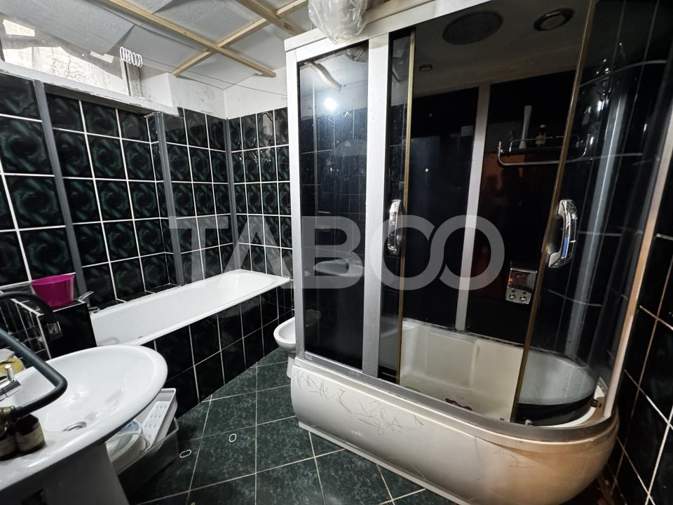 Apartament si garsoniera cu 4 camere 2 bai 109 mp Centrul Istoric