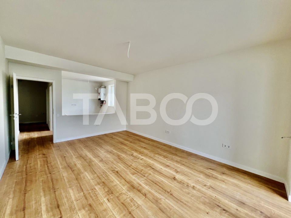 Apartament spatios cu 2 camere balcon si incalzire in pardosea