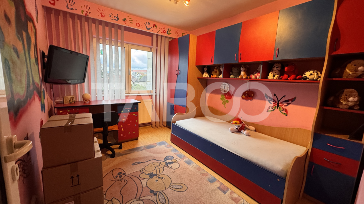 Apartament spatios cu 4 camere mobilat utilat 80mpu Turnisor Sibiu