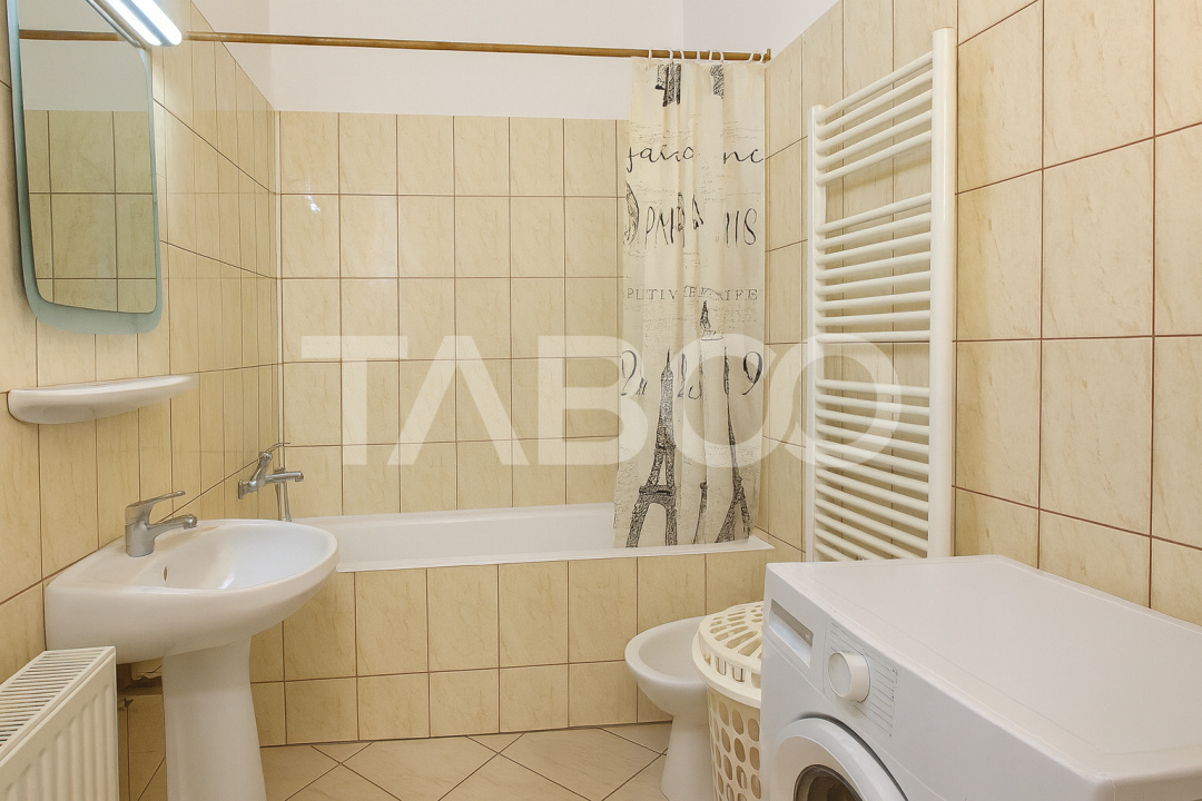 Apartament spatios de vanzare cu 3 camere la etajul 1 in Orasul de Jos