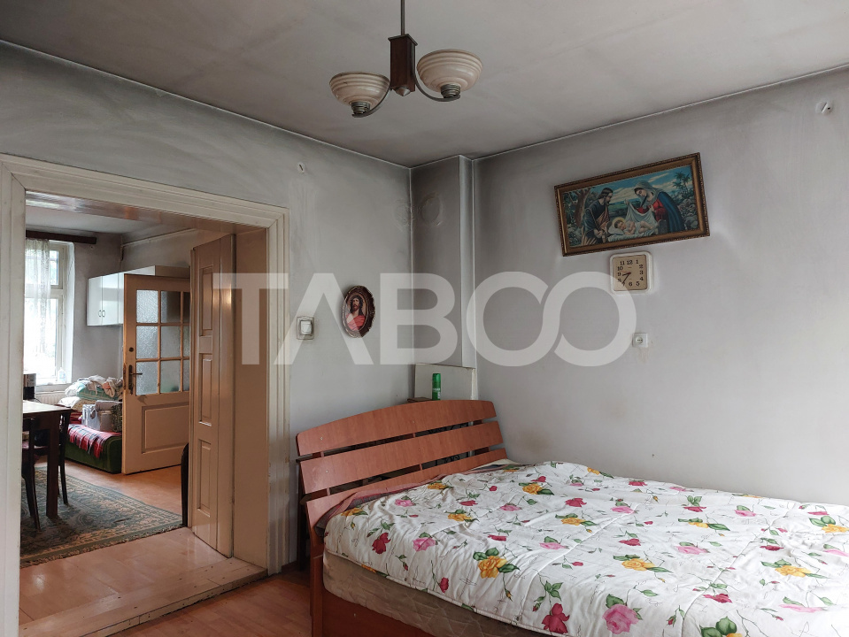 Apartament spatios la casa gradina 140 mp zona Livezii Cisnadie