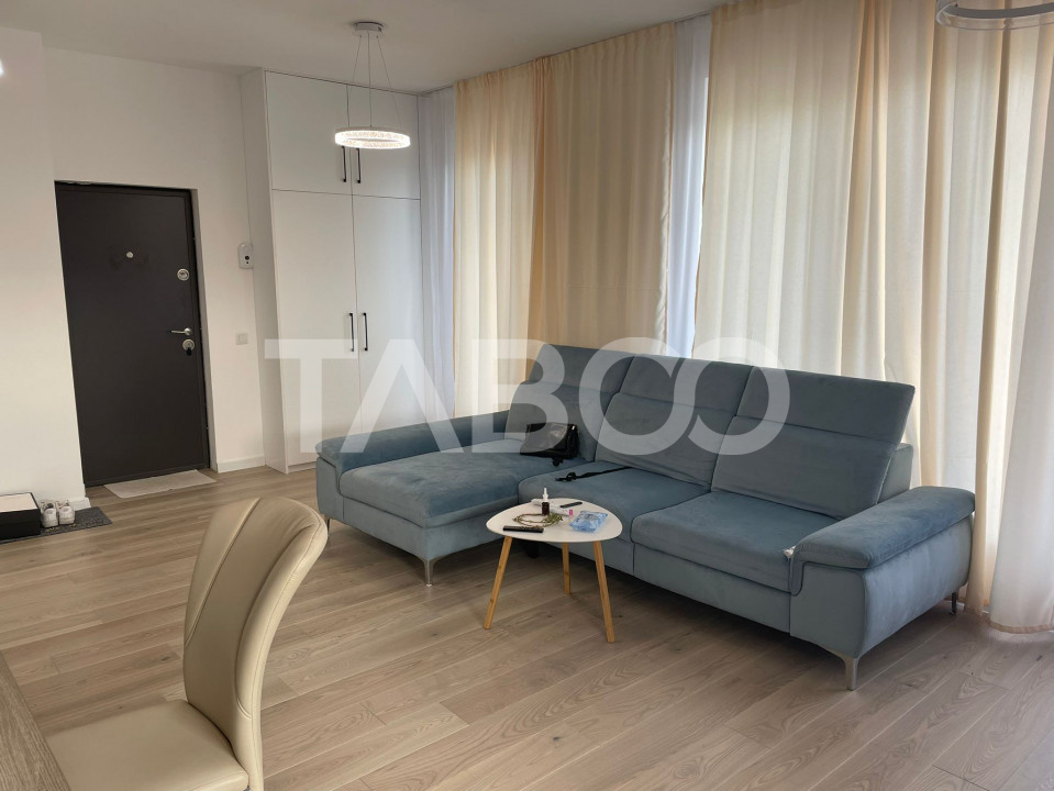 Apartament tip penthouse de inchiriat 3 camere 2 bai - terasa mare