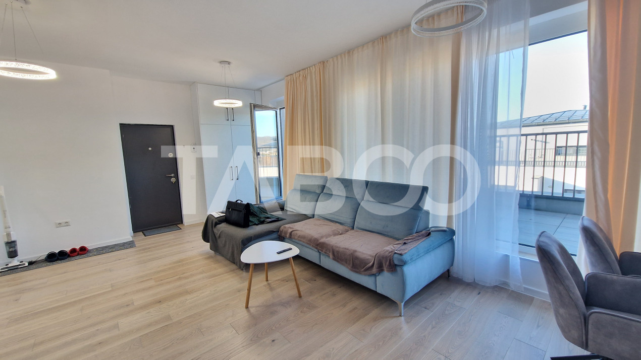 Apartament tip penthouse de inchiriat 3 camere 2 bai - terasa mare