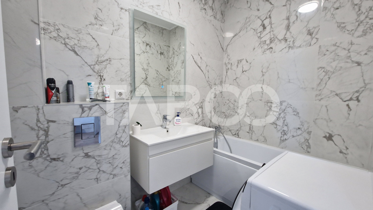 Apartament tip penthouse de inchiriat 3 camere 2 bai - terasa mare