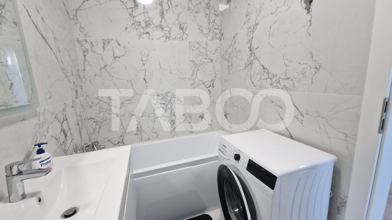 Apartament tip penthouse de inchiriat 3 camere 2 bai - terasa mare