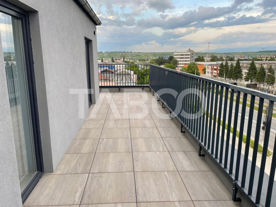 Apartament tip penthouse de inchiriat 3 camere 2 bai - terasa mare