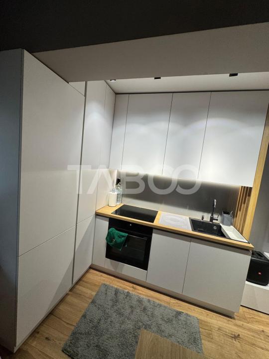 Apartament ultra modern cu balcon si 3 camere utilate si mobilate