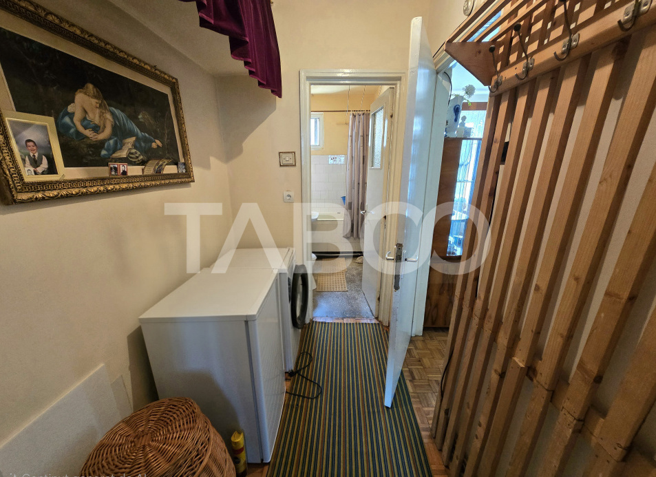 Apartament vanzare 2 camere 48 utili etaj intermediar Terezian Sibiu