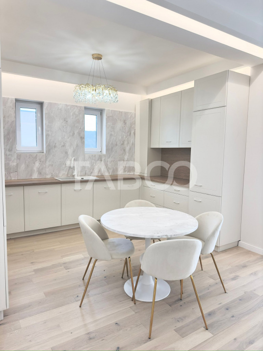Apartamnent de tip penthouse cu 3 camere ultrafinisat in Floresti