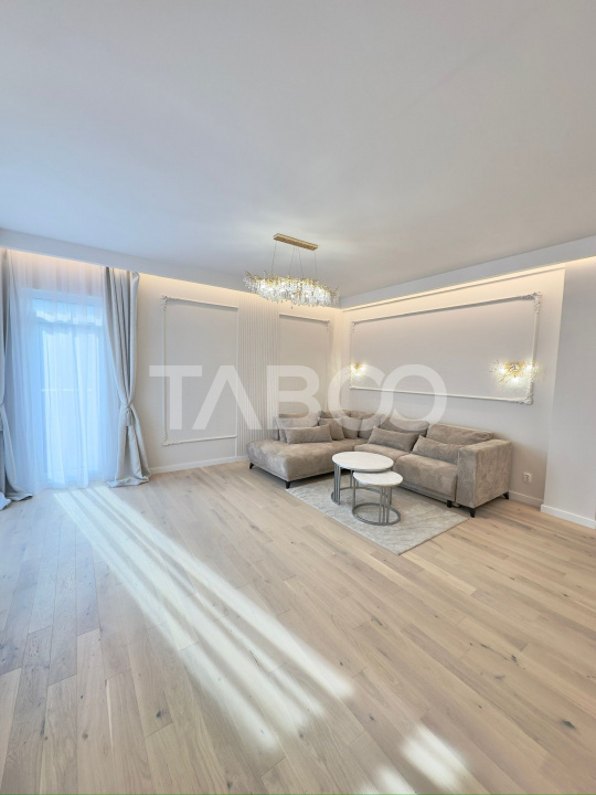 Apartamnent de tip penthouse cu 3 camere ultrafinisat in Floresti