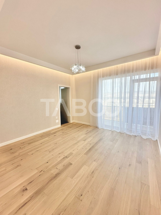Apartamnent de tip penthouse cu 3 camere ultrafinisat in Floresti