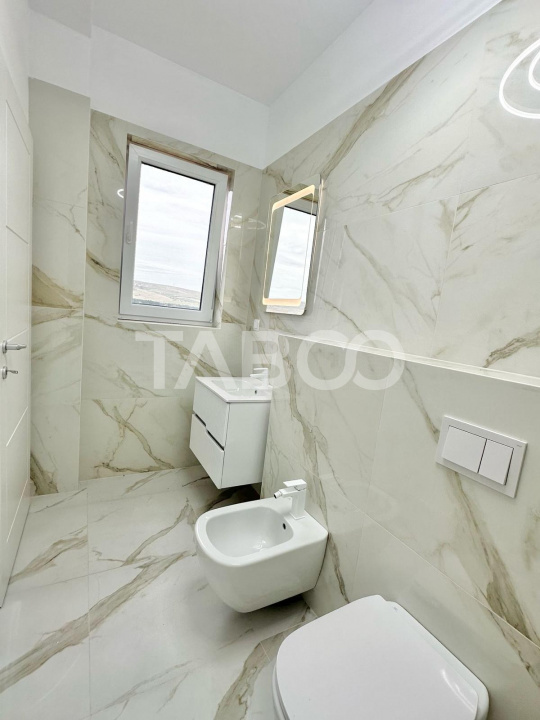 Apartamnent tip penthouse ultramodern cu 3 camere in Floresti