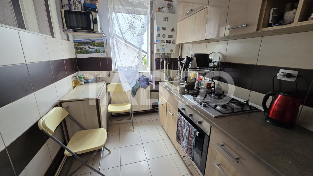 COMISION 0%-Apartament cu 3 camere de vanzare utilat mobilat Lazaret