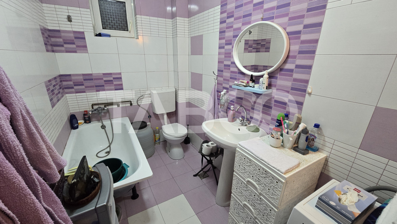 COMISION 0%-Apartament de vanzare 98mp 4 camere balcon parcare Lupeni 