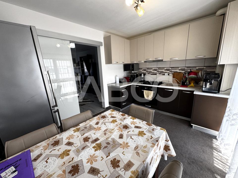 COMISION 0-Apartament etaj intermediar 3 camere 66 mp parcare Sibiu 