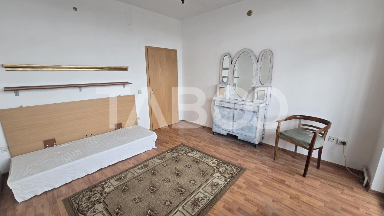 COMISION 0 - Vanzare apartament 4 camere 2 bai strada Noua Selimbar