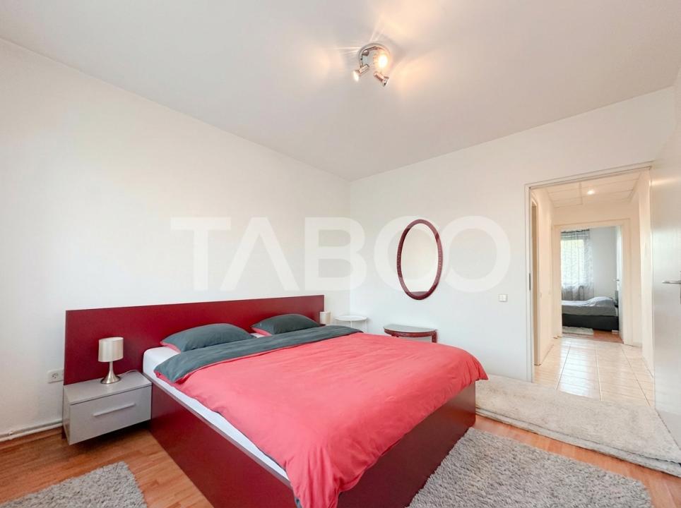 De vanzare apartament cu 4 camere mobilat  zona Stadion Corvinul