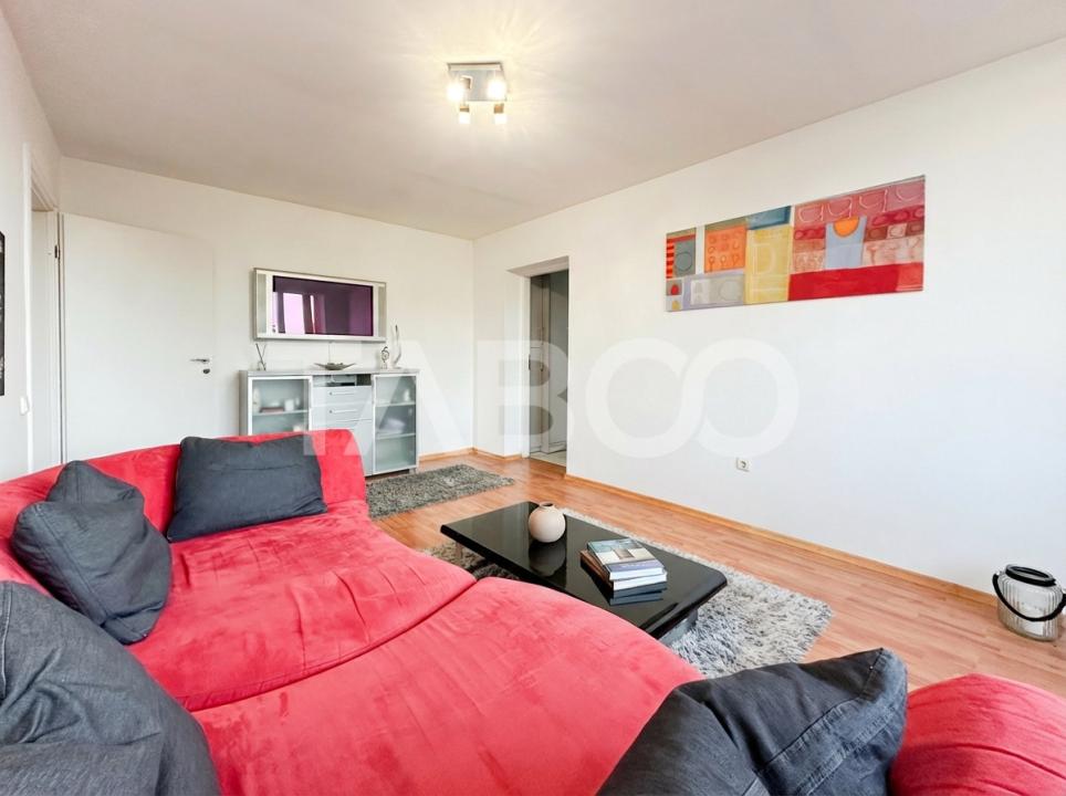 De vanzare apartament cu 4 camere mobilat zona Stadion Corvinul