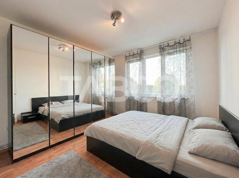 De vanzare apartament cu 4 camere mobilat zona Stadion Corvinul