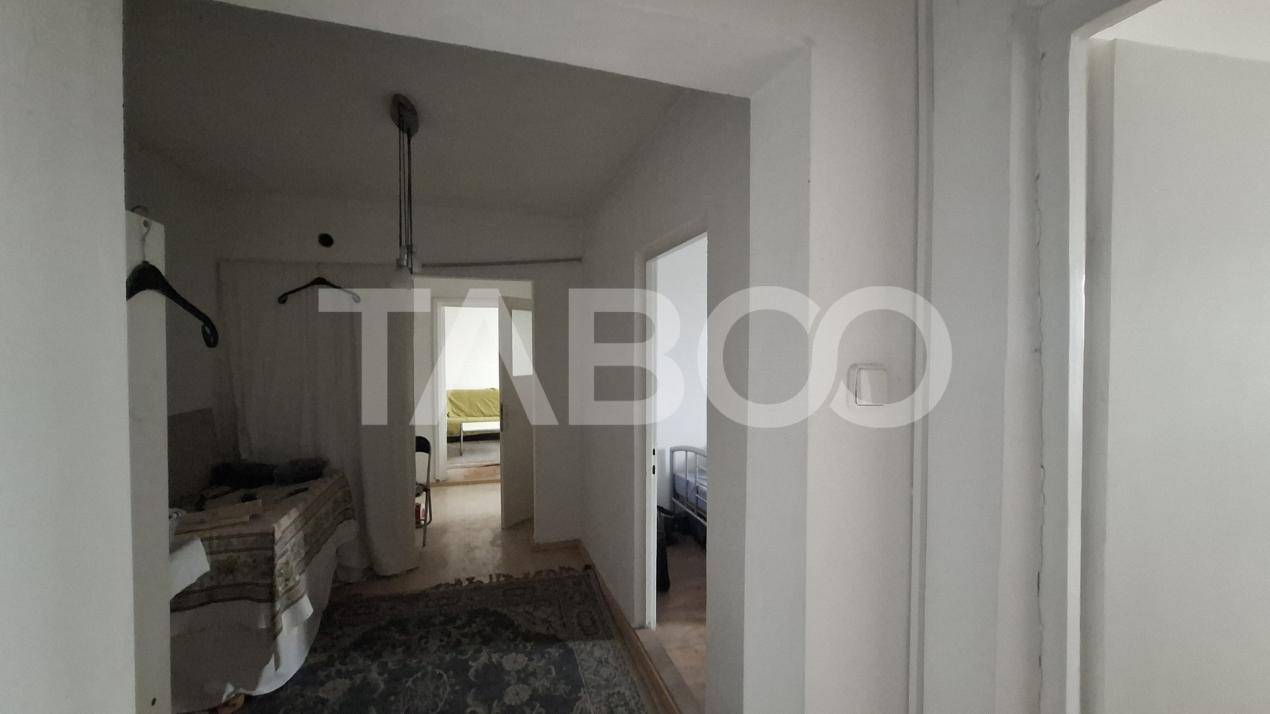 EXCLUSIVITATE-Apartament 3 camere decomandat 65 mp zona Mihai Viteazul