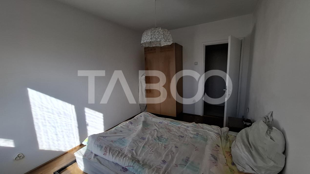 EXCLUSIVITATE-Apartament 3 camere decomandat 71 mp zona Mihai Viteazul