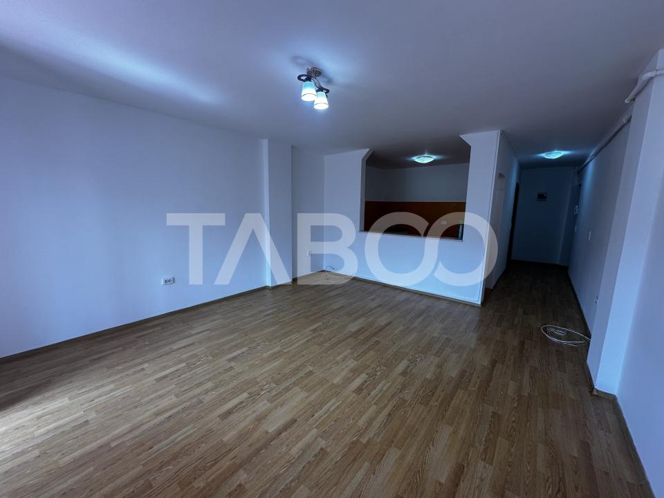 Exclusivitate - Garsoniera de vanzare Poiana Sibiului 40 mpu etaj 2