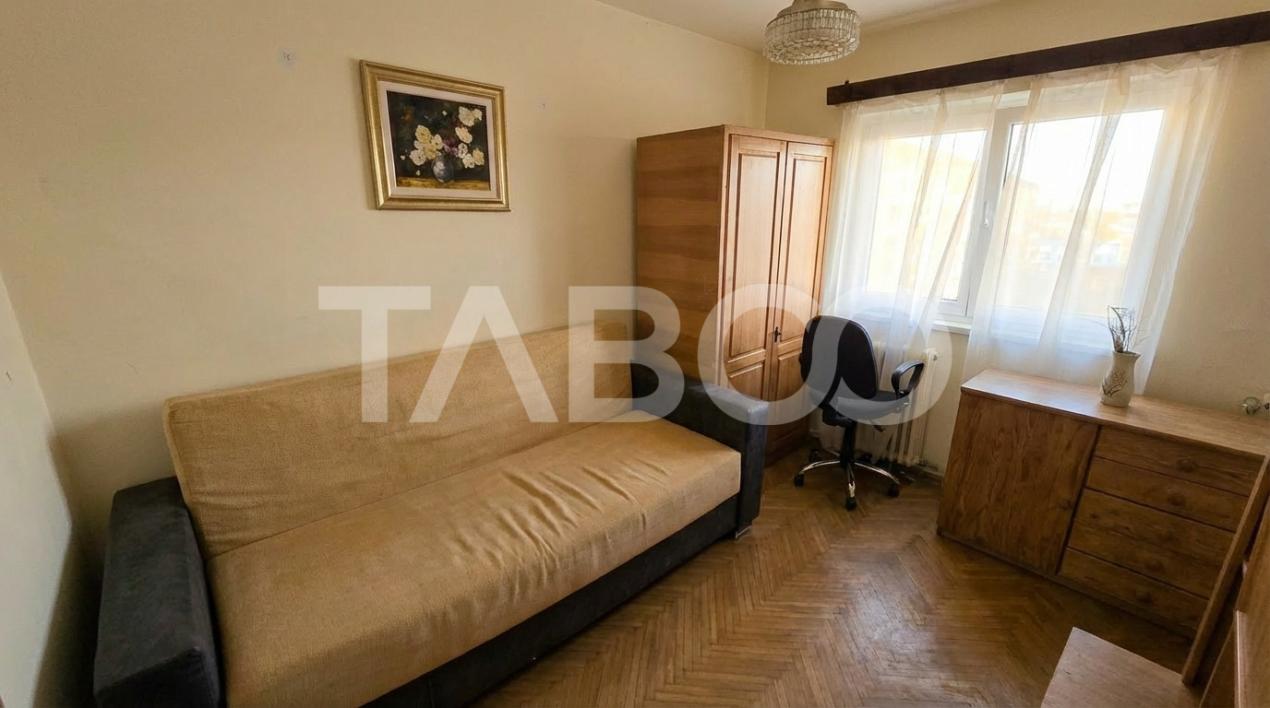 FARA COMISION - Apartament de vanzare 3 camere si balcon Siretului