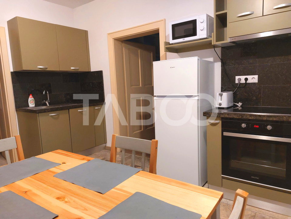 Garsoniede inchiriat la casa camera bucatarie baie langa Lidl Cisnadie