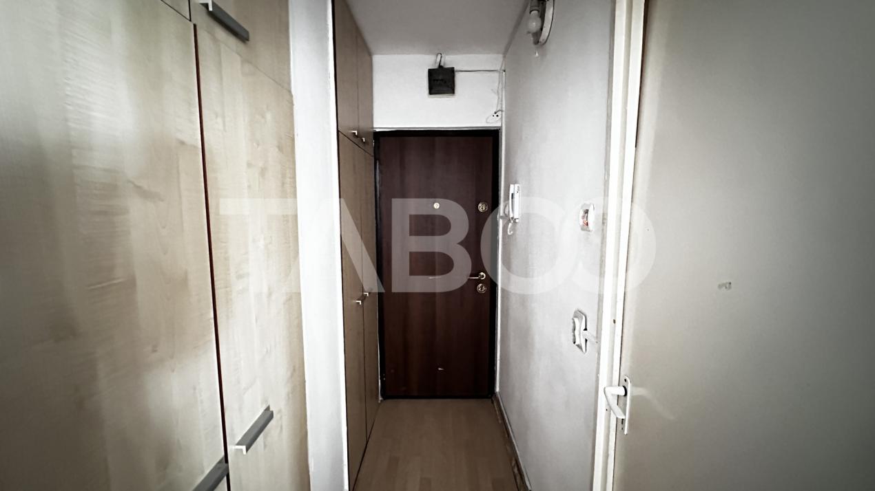 Garsoniera 30 mpu mobilata utilata de inchiriat zona Valea Aurie