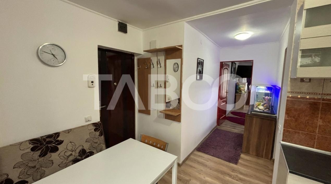 Garsoniera 33mpu de vanzare + parcare si curte privata