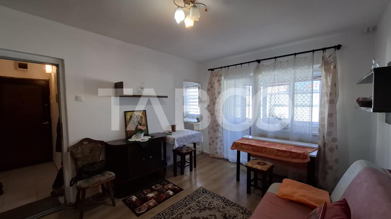 Garsoniera de inchiriat semidecomandata 27 mp zona Valea Aurie Sibiu