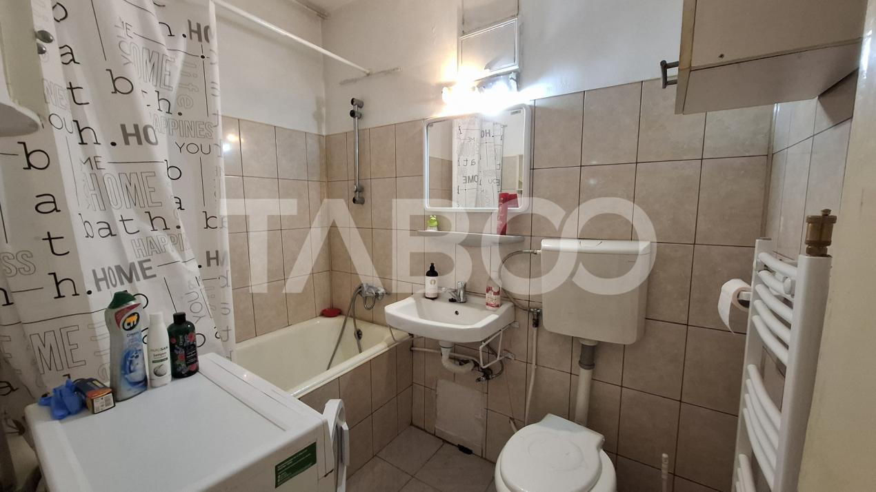 Garsoniera de inchiriat semidecomandata 27 mp zona Valea Aurie Sibiu