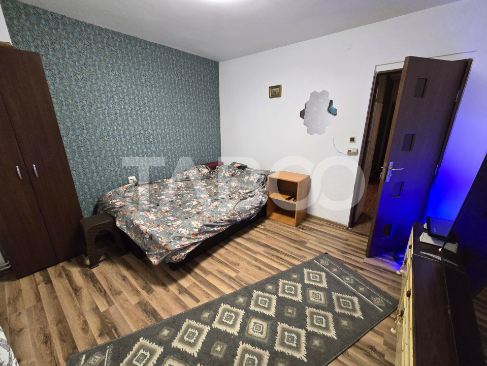 Garsoniera decomandata 28 mp utili mobilata utilata zona Tilisca Sibiu