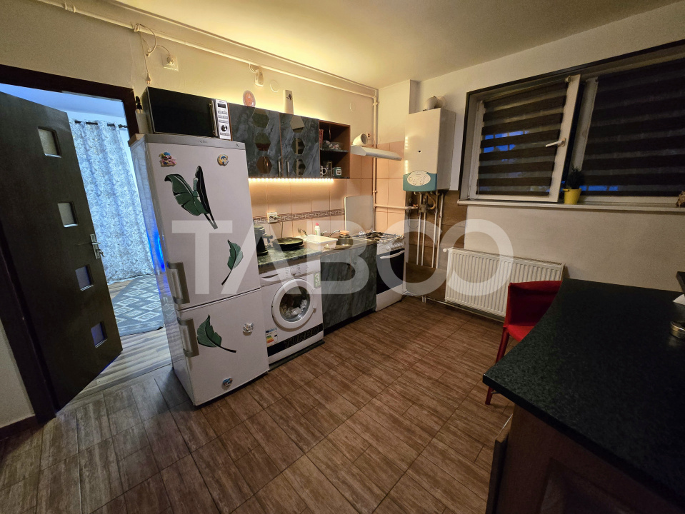 Garsoniera decomandata 28 mp utili mobilata utilata zona Tilisca Sibiu