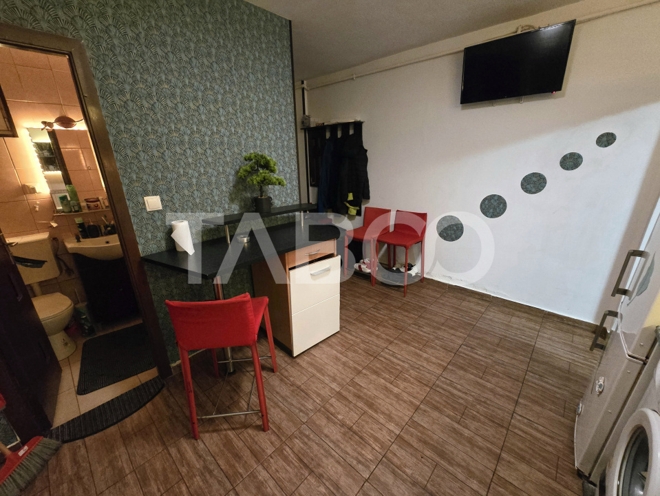 Garsoniera decomandata 28 mp utili mobilata utilata zona Tilisca Sibiu