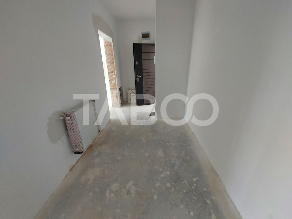 Garsoniera decomandata de vanzare 47 mpu loc parcare balcon Selimbar