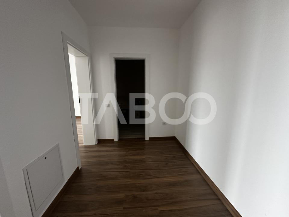 Garsoniera decomandata de vanzare 47 mpu logie loc de parcare Selimbar