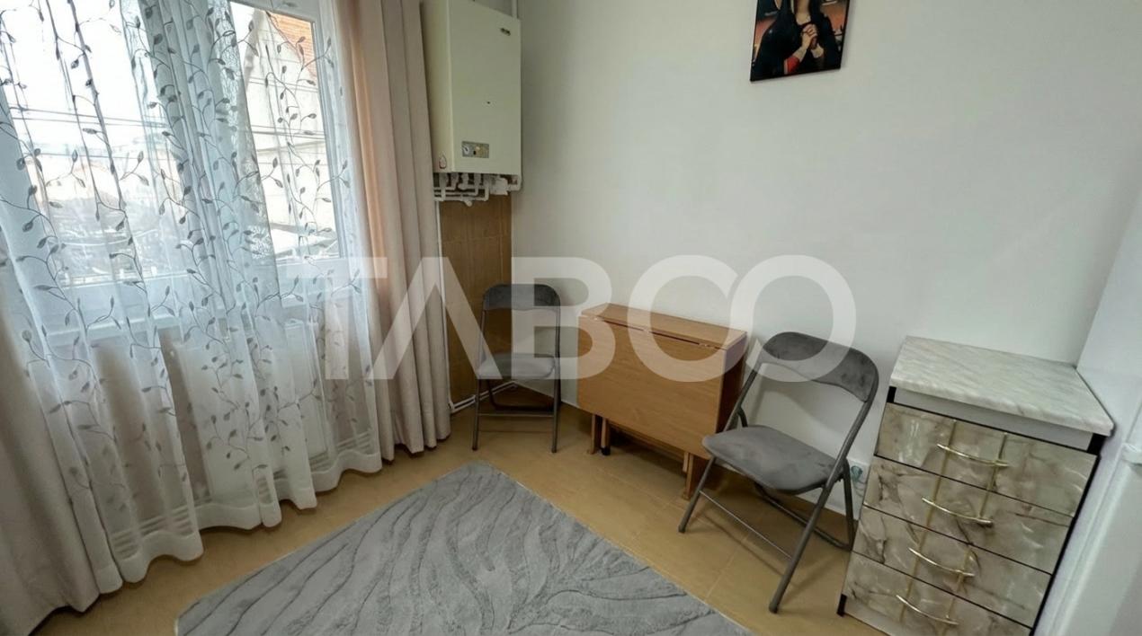 Garsoniera decomandata de vanzare etaj intermediar 1 zona Lupeni Sibiu