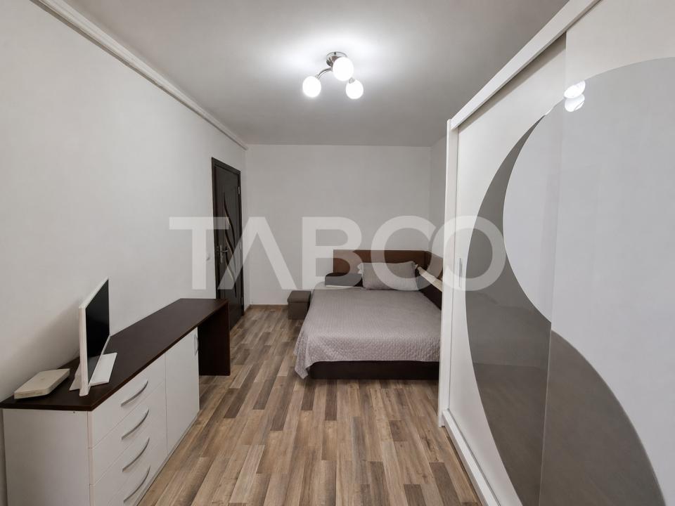 Garsoniera decomandata etaj 2 balcon Calea Dumbravii de vanzare
