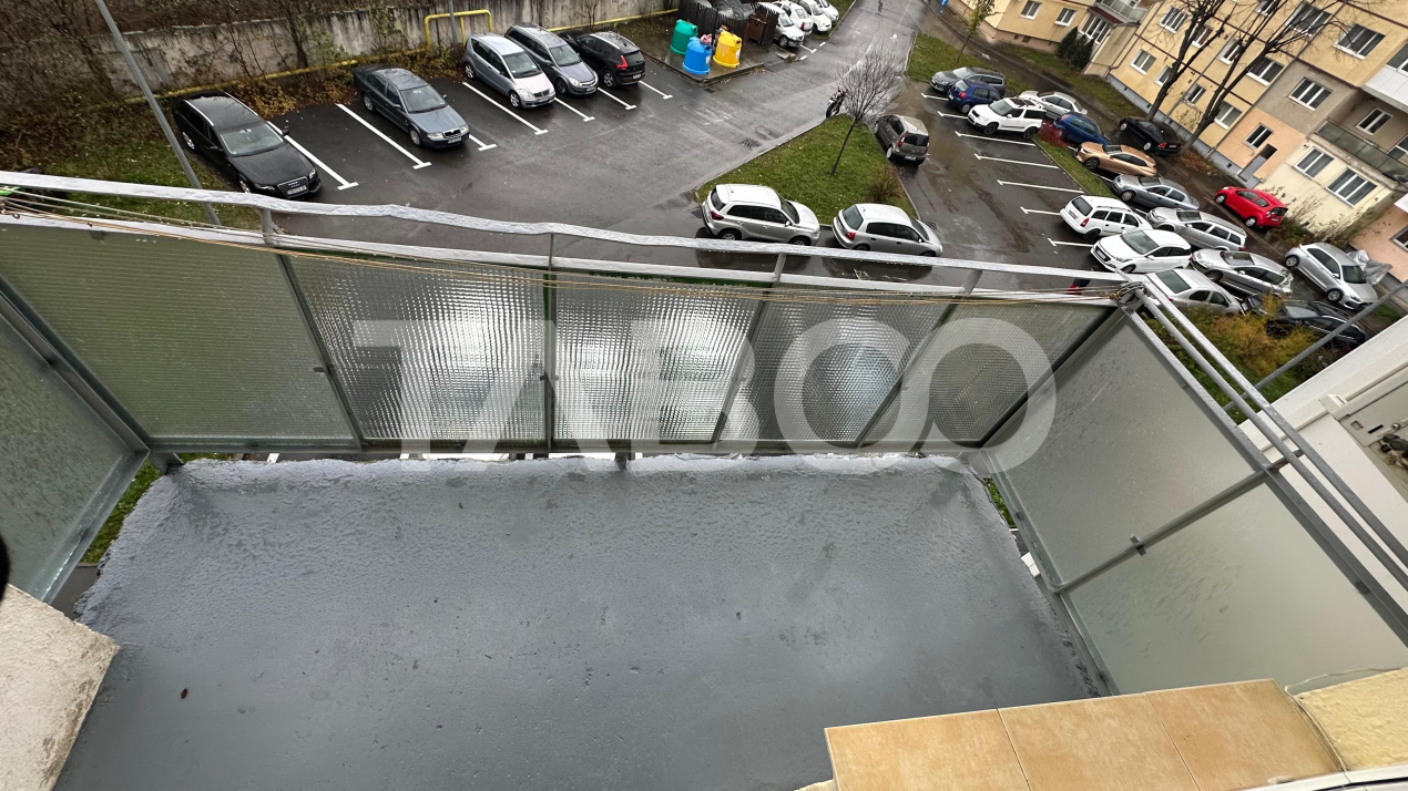 Garsoniera decomandata etaj intermediar  balcon Calea Dumbravii