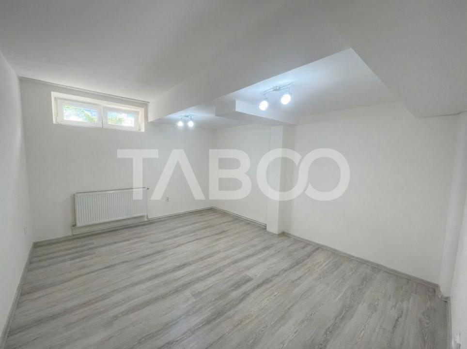Garsoniera decomandata  renovata 32 mp utili in Sibiu in Sibiu - Calea Dumbravii